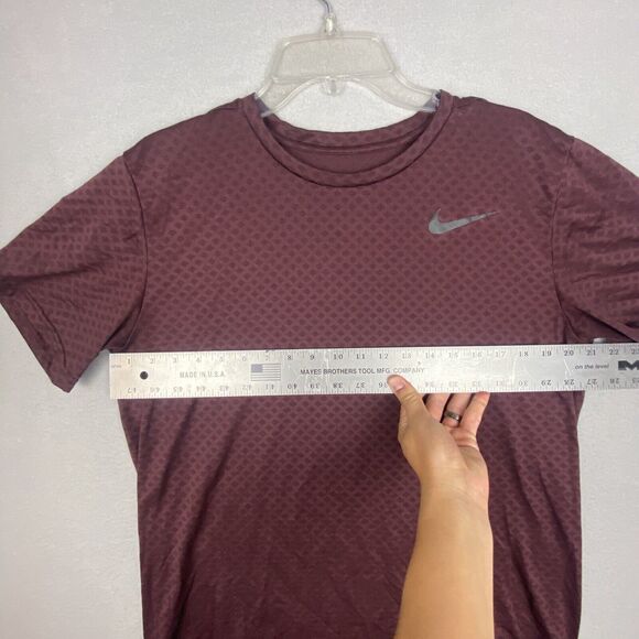 Nike Mens Breathe Training Shirt Size L Maroon Red Short Sleeve 886742-652 Run - Picture 4 of 7